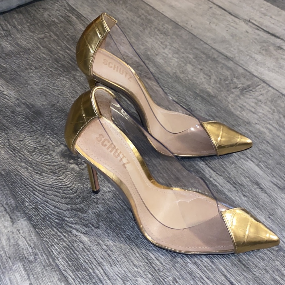 Schulz pointy clear heels